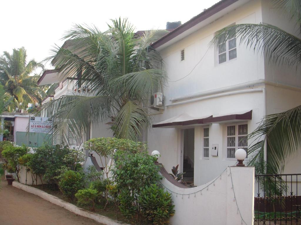 לינה וארוחת בוקר באג'ה Sugar Plum Macedo Palms מראה חיצוני תמונה